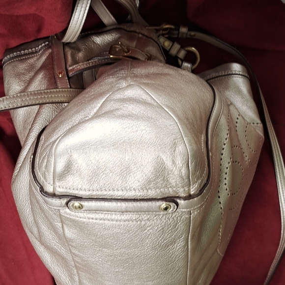 Coach Audrey Shoulder or Crossbody Rare in Excellent Condition Like New - Picture 6 of 10